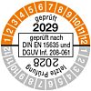 Prüfplakette geprüft nach DIN EN 15635. einjährig 28/29